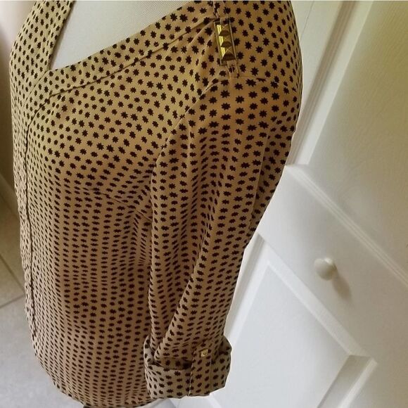 Dressbarn Stud Roll Sleeve Blouse Tan Black - Picture 3 of 8
